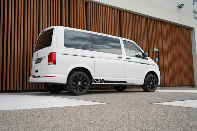 VW T6.1 MULTIVAN 2.0 TDI TRENDLINE LIBERTY DSG l 150 PS