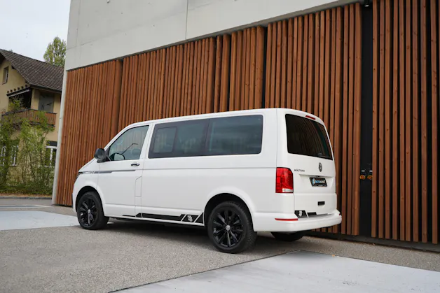 VW T6.1 MULTIVAN 2.0 TDI TRENDLINE LIBERTY DSG l 150 PS