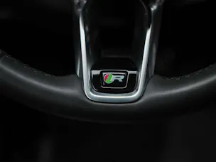 Jaguar F-Pace 2.0 D200 R-Dynamic MHEV SE AWD *Lenkradheizung*Meridian*ACC*