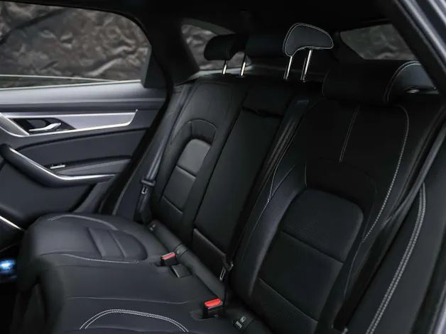 Jaguar F-Pace 2.0 D200 R-Dynamic MHEV SE AWD *Lenkradheizung*Meridian*ACC*
