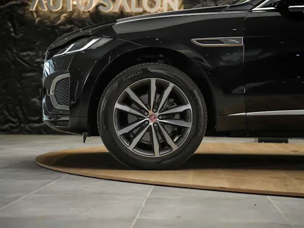 Jaguar F-Pace 2.0 D200 R-Dynamic MHEV SE AWD *Lenkradheizung*Meridian*ACC*
