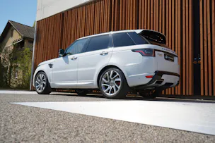 Land Rover RANGE ROVER SPORT 4.4 SDV8 AUTOBIOGRAPHY DYNAMIC AUTOMATIC BLACK l 340 PS