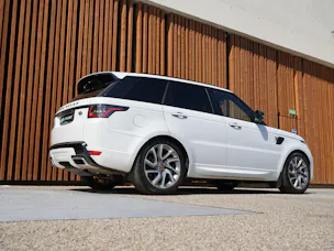Land Rover RANGE ROVER SPORT 4.4 SDV8 AUTOBIOGRAPHY DYNAMIC AUTOMATIC BLACK l 340 PS
