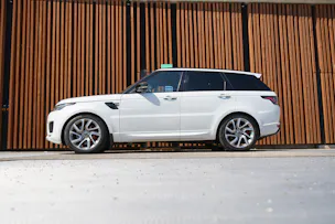 Land Rover RANGE ROVER SPORT 4.4 SDV8 AUTOBIOGRAPHY DYNAMIC AUTOMATIC BLACK l 340 PS