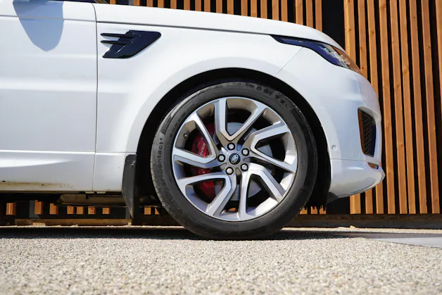 Land Rover RANGE ROVER SPORT 4.4 SDV8 AUTOBIOGRAPHY DYNAMIC AUTOMATIC BLACK l 340 PS