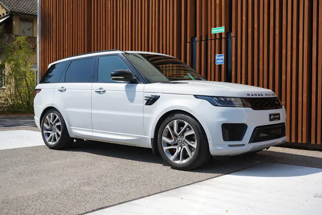 Land Rover RANGE ROVER SPORT 4.4 SDV8 AUTOBIOGRAPHY DYNAMIC AUTOMATIC BLACK l 340 PS