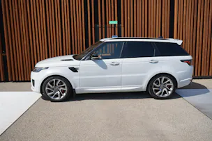Land Rover RANGE ROVER SPORT 4.4 SDV8 AUTOBIOGRAPHY DYNAMIC AUTOMATIC BLACK l 340 PS