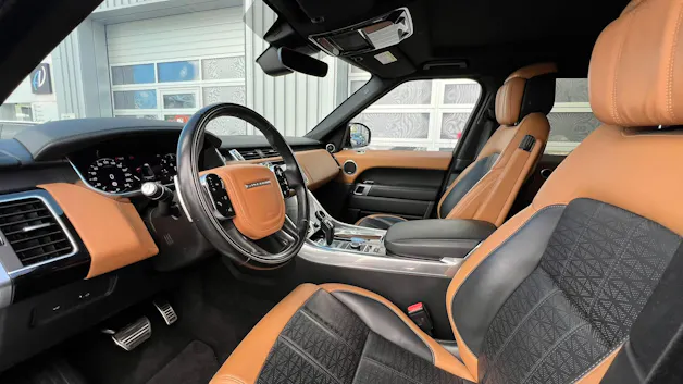 Land Rover RANGE ROVER SPORT 4.4 SDV8 AUTOBIOGRAPHY DYNAMIC AUTOMATIC BLACK l 340 PS