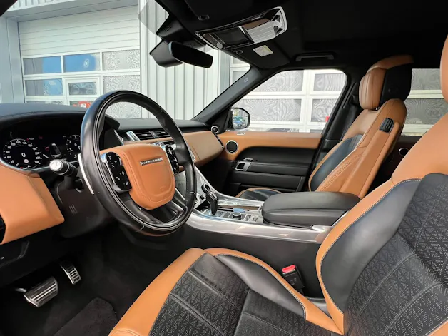 Land Rover RANGE ROVER SPORT 4.4 SDV8 AUTOBIOGRAPHY DYNAMIC AUTOMATIC BLACK l 340 PS