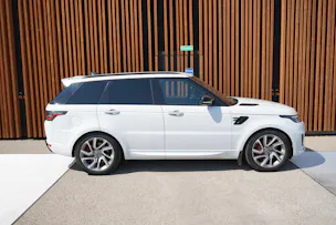 Land Rover RANGE ROVER SPORT 4.4 SDV8 AUTOBIOGRAPHY DYNAMIC AUTOMATIC BLACK l 340 PS