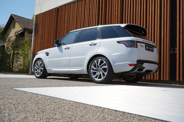 Land Rover RANGE ROVER SPORT 4.4 SDV8 AUTOBIOGRAPHY DYNAMIC AUTOMATIC BLACK l 340 PS