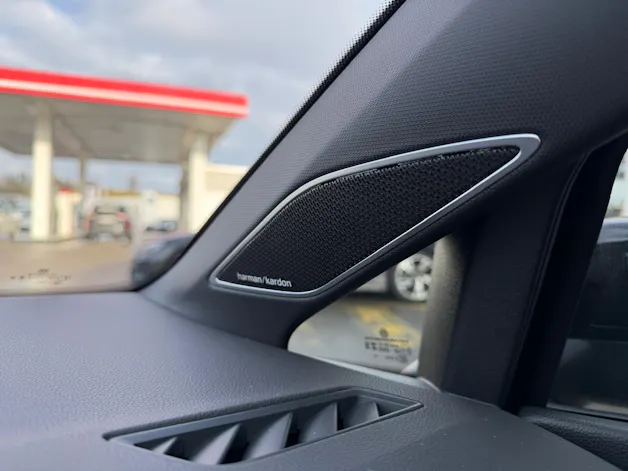 VW Golf 2.0 TSI R DSG 4 Motion