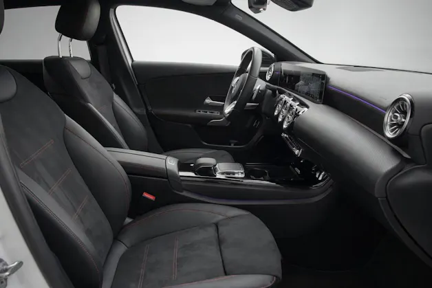 MERCEDES-BENZ A 220 d AMG Line 8G-DCT