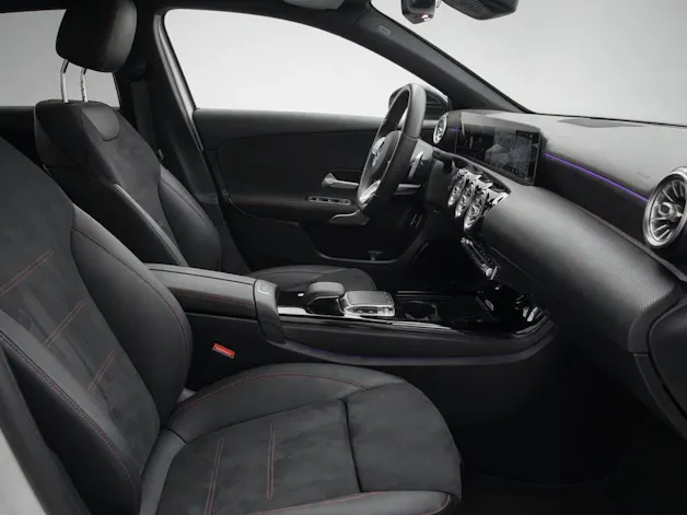MERCEDES-BENZ A 220 d AMG Line 8G-DCT
