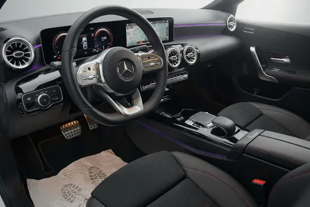 MERCEDES-BENZ A 220 d AMG Line 8G-DCT