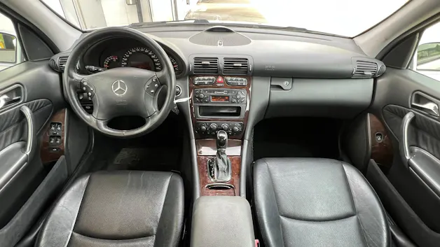 MERCEDES-BENZ C 240 ELÉGANCE AUTOMATIC l 170 PS
