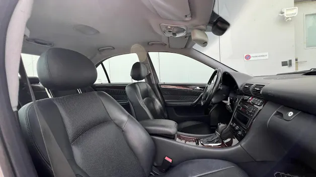 MERCEDES-BENZ C 240 ELÉGANCE AUTOMATIC l 170 PS