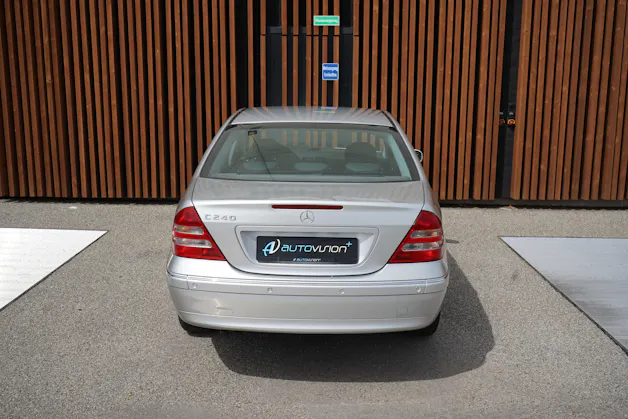 MERCEDES-BENZ C 240 ELÉGANCE AUTOMATIC l 170 PS