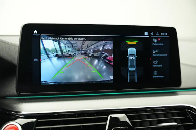 BMW M5 xDrive Competition Drivelogic *Sanremo Grün*