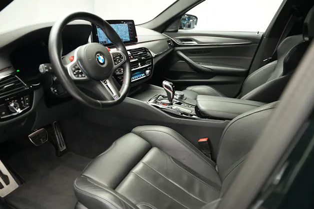 BMW M5 xDrive Competition Drivelogic *Sanremo Grün*