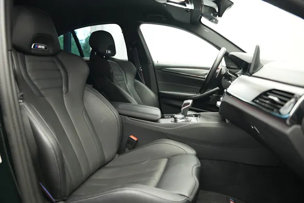 BMW M5 xDrive Competition Drivelogic *Sanremo Grün*