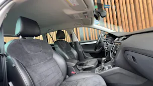 SKODA OCTAVIA COMBI 1.8 TSI ELEGANCE 4x4 DSG l 180 PS