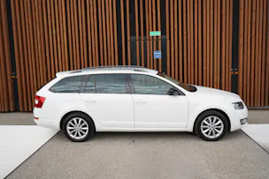 SKODA OCTAVIA COMBI 1.8 TSI ELEGANCE 4x4 DSG l 180 PS