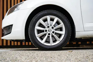 SKODA OCTAVIA COMBI 1.8 TSI ELEGANCE 4x4 DSG l 180 PS