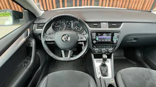 SKODA OCTAVIA COMBI 1.8 TSI ELEGANCE 4x4 DSG l 180 PS