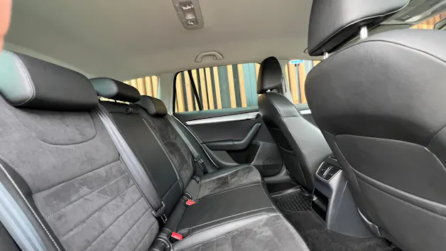 SKODA OCTAVIA COMBI 1.8 TSI ELEGANCE 4x4 DSG l 180 PS