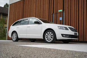 SKODA OCTAVIA COMBI 1.8 TSI ELEGANCE 4x4 DSG l 180 PS