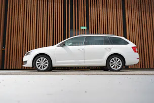 SKODA OCTAVIA COMBI 1.8 TSI ELEGANCE 4x4 DSG l 180 PS