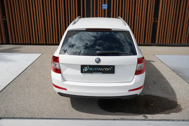 SKODA OCTAVIA COMBI 1.8 TSI ELEGANCE 4x4 DSG l 180 PS
