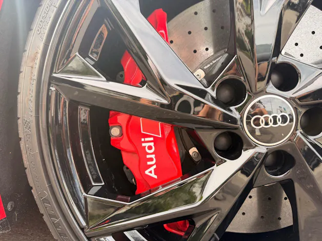AUDI R8 COUPE 5.2 FSI QUATTRO PERFORMANCE *** 5 JAHRE AUD WERKSGARANTIE & FRISCH AB AUDI SERVICE ***