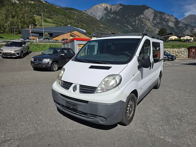 RENAULT Trafic 2.0 dCi 115 2.9t L1H1