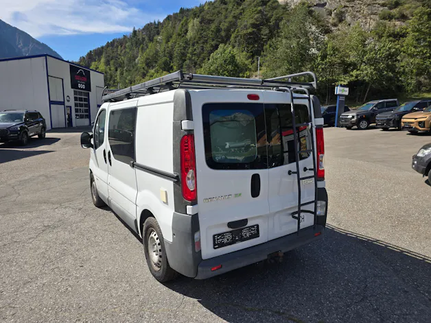 RENAULT Trafic 2.0 dCi 115 2.9t L1H1