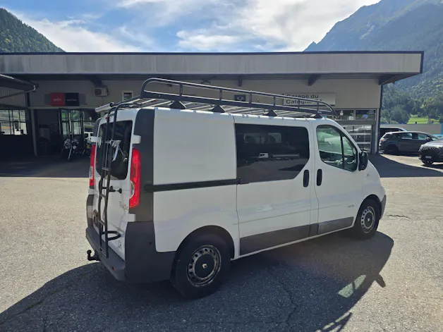 RENAULT Trafic 2.0 dCi 115 2.9t L1H1