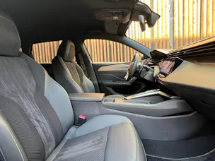 PEUGEOT 308 SW 1.2 PURE TECH GT EAT8 l 130 PS