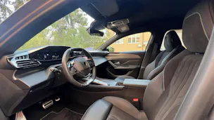 PEUGEOT 308 SW 1.2 PURE TECH GT EAT8 l 130 PS