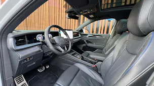 VW TAYRON 2.0 TSI R-LINE BLACK DSG 4MOTION l 204 PS