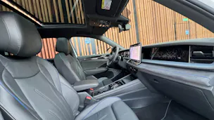 VW TAYRON 2.0 TSI R-LINE BLACK DSG 4MOTION l 204 PS