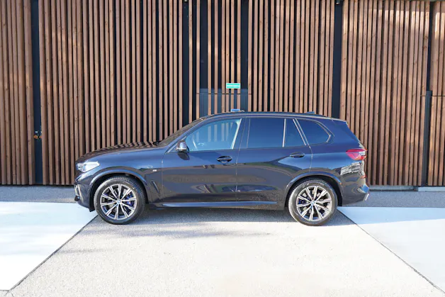BMW X5 xDRIVE 30d STEPTRONIC M SPORT l 265 PS