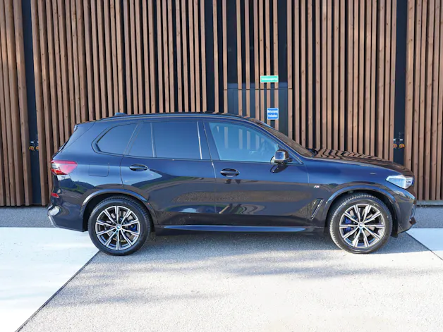 BMW X5 xDRIVE 30d STEPTRONIC M SPORT l 265 PS