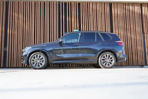 BMW X5 xDRIVE 30d STEPTRONIC M SPORT l 265 PS