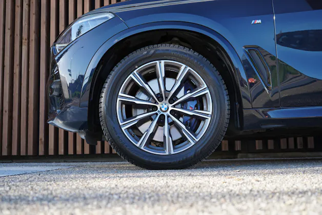 BMW X5 xDRIVE 30d STEPTRONIC M SPORT l 265 PS