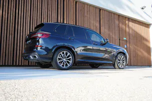 BMW X5 xDRIVE 30d STEPTRONIC M SPORT l 265 PS