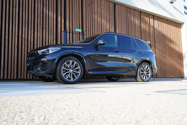 BMW X5 xDRIVE 30d STEPTRONIC M SPORT l 265 PS