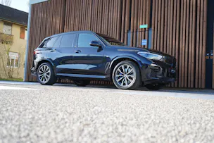 BMW X5 xDRIVE 30d STEPTRONIC M SPORT l 265 PS