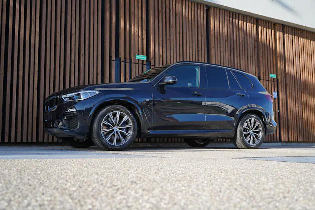 BMW X5 xDRIVE 30d STEPTRONIC M SPORT l 265 PS