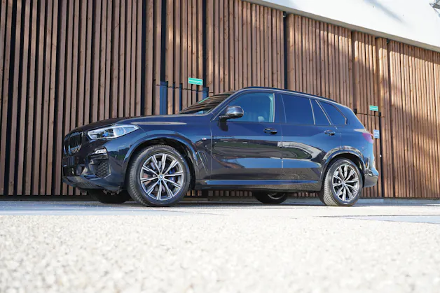 BMW X5 xDRIVE 30d STEPTRONIC M SPORT l 265 PS
